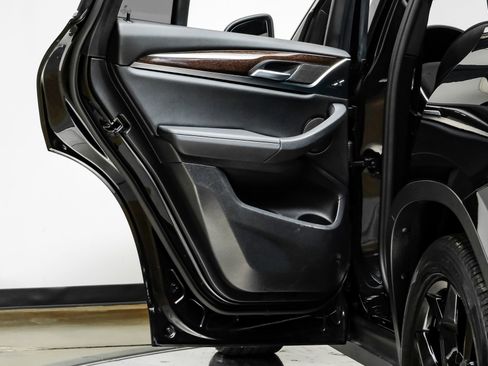 Used 2024 BMW X4 xDrive30i image 49