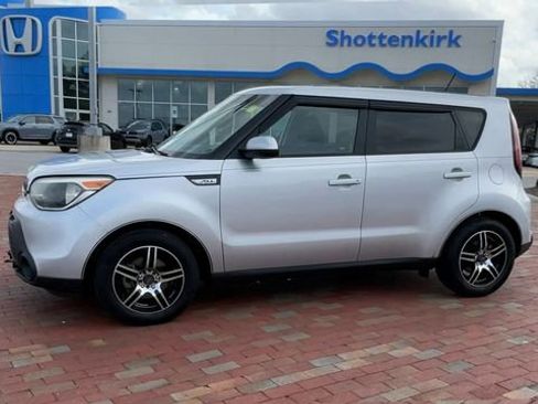 Used 2015 Kia Soul image 7
