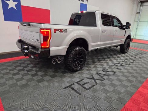 Used 2017 Ford F250 Platinum w/ Platinum Ultimate Package image 25
