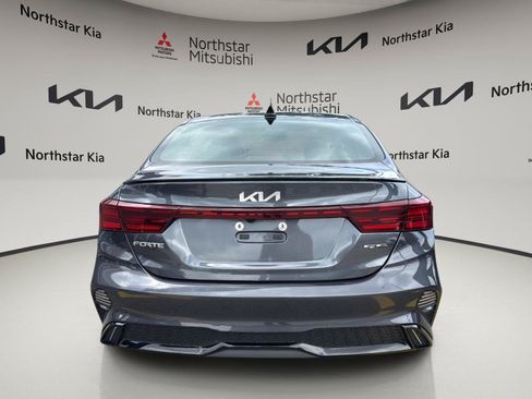Used 2023 Kia Forte GT-Line w/ GT-Line Premium Package FWD image 6