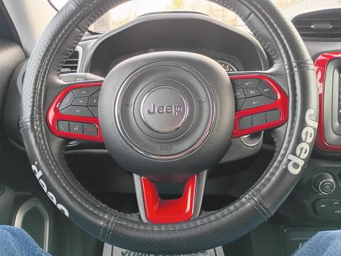 Used 2021 Jeep Renegade Latitude w/ Convenience Group AWD/4WD image 11