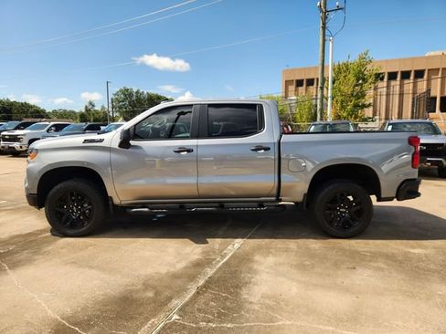 Used 2026 Chevrolet Silverado 1500 Custom Trail Boss w/ Turbomax Blackout Package AWD/4WD image 4