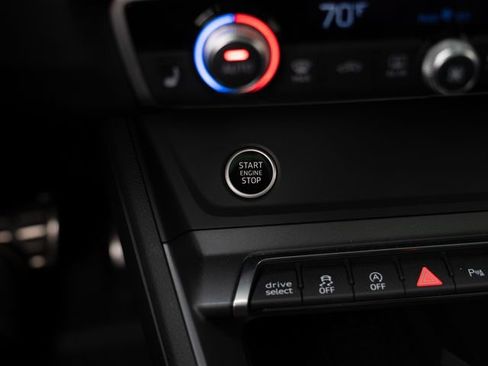 Used 2025 Audi Q3 2.0T Premium Plus w/ Premium Plus Package image 28