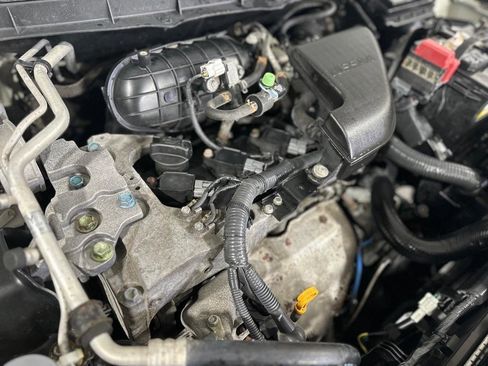 Used 2012 Nissan Rogue SV w/ Premium Pkg image 32