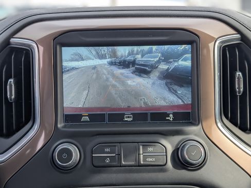 Used 2022 Chevrolet Silverado 1500 High Country image 3