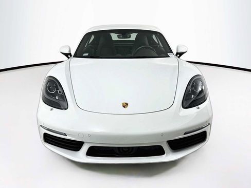 Certified 2024 Porsche 718 Cayman RWD image 6