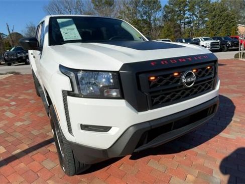 Used 2022 Nissan Frontier S image 4