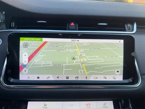 Used 2020 Land Rover Range Rover Evoque SE image 21