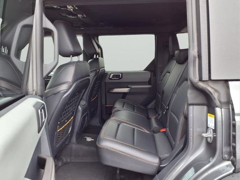 Used 2022 Ford Bronco Badlands AWD/4WD image 11