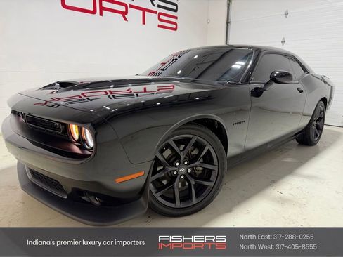 Used 2022 Dodge Challenger R/T w/ Blacktop Package RWD image 1