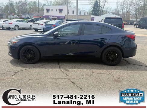 Used 2018 MAZDA MAZDA3 Sport image 5