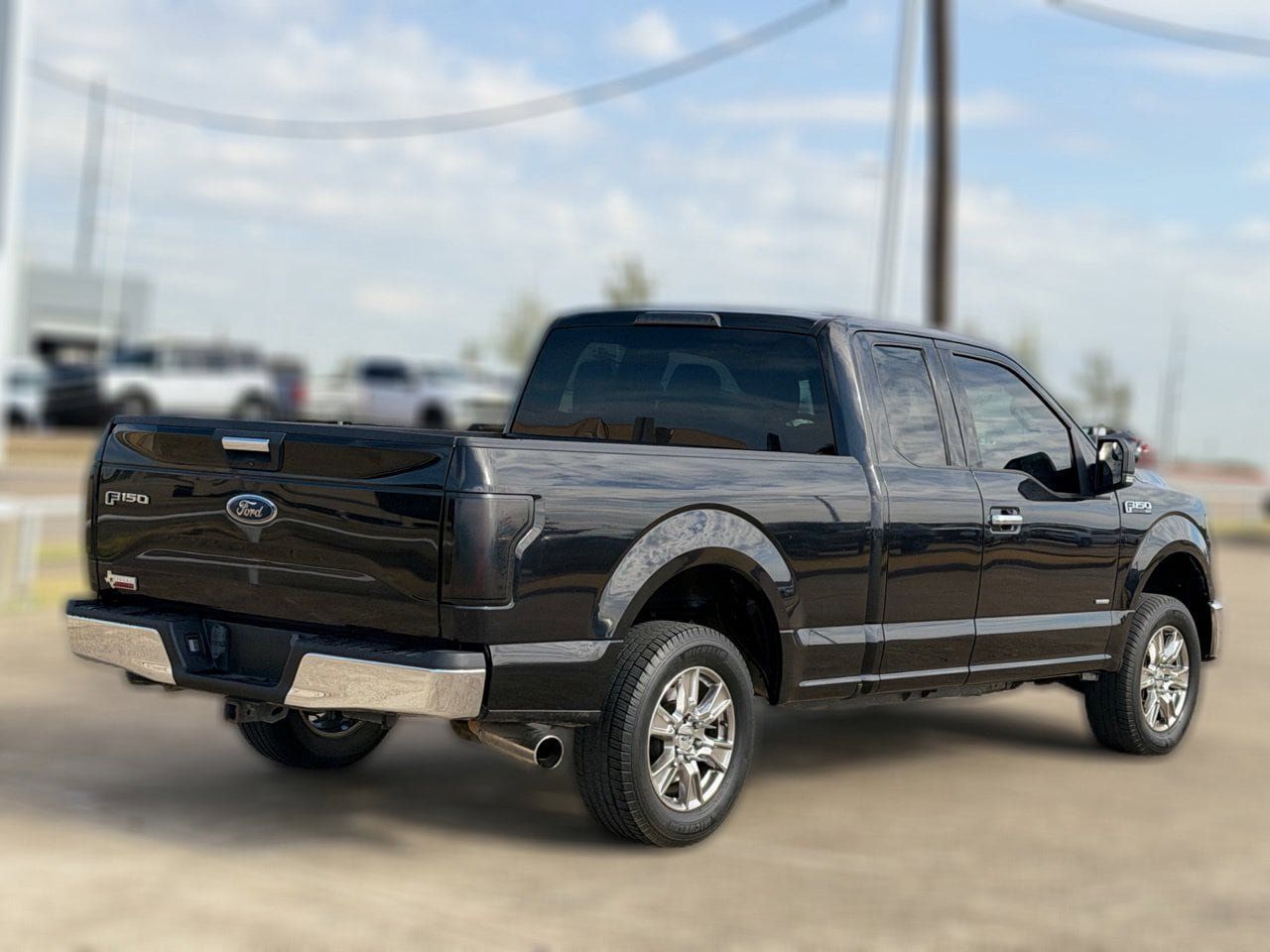Used 2015 Ford F150 XLT w/ Equipment Group 301A Mid RWD image 5