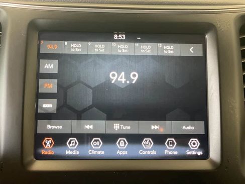 Used 2021 Jeep Cherokee Latitude Lux w/ Comfort/Convenience Group AWD/4WD image 19