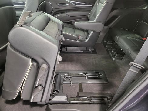 Certified 2022 Cadillac Escalade Sport image 25