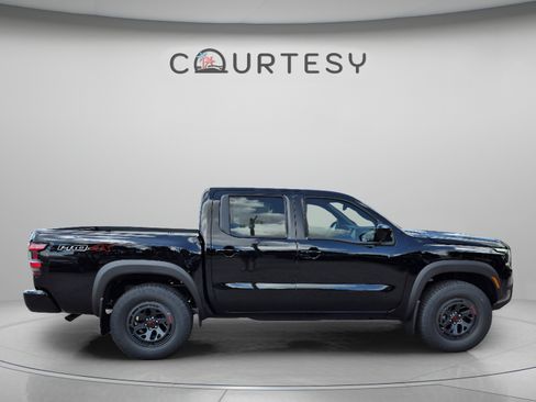 New 2026 Nissan Frontier PRO-4X w/ Pro Premium Package AWD/4WD image 7