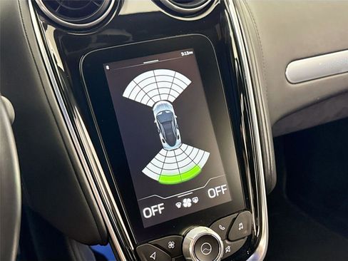 Used 2022 McLaren GT image 11