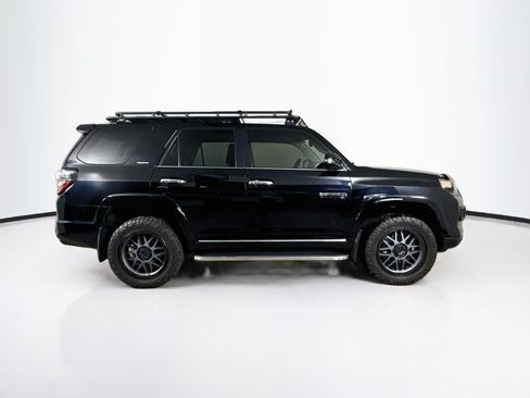 Used 2022 Toyota 4Runner Limited AWD/4WD image 2