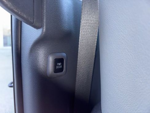 Used 2024 Toyota Sienna XLE image 24