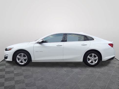 Used 2023 Chevrolet Malibu LT FWD image 2