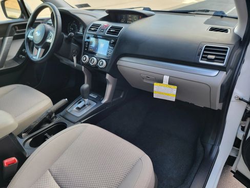 Used 2018 Subaru Forester 2.5i Premium AWD/4WD image 17