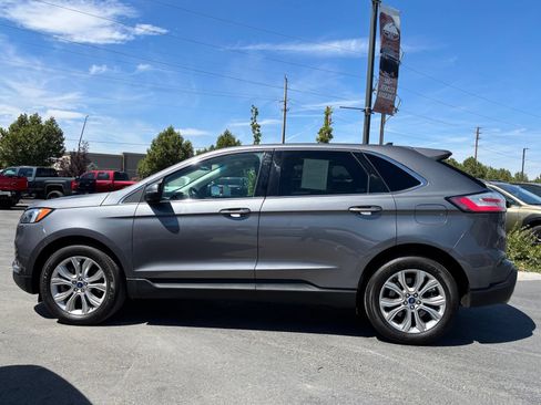 Used 2022 Ford Edge Titanium AWD/4WD image 8