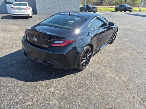 Used 2025 Toyota GR86 w/ Performance Package image 3