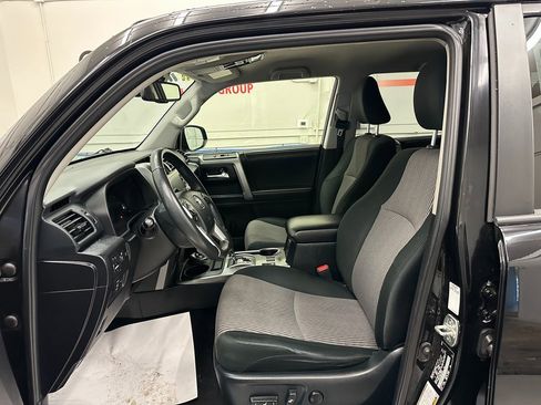 Used 2022 Toyota 4Runner SR5 image 19