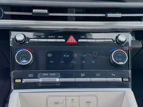 New 2026 Hyundai Santa Fe SE FWD image 12