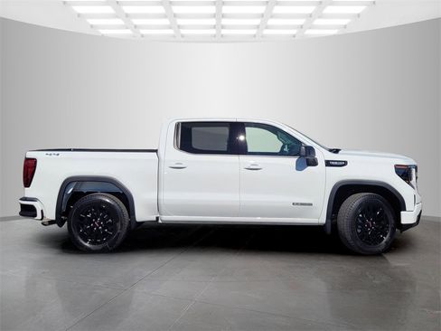 New 2026 GMC Sierra 1500 Elevation image 3