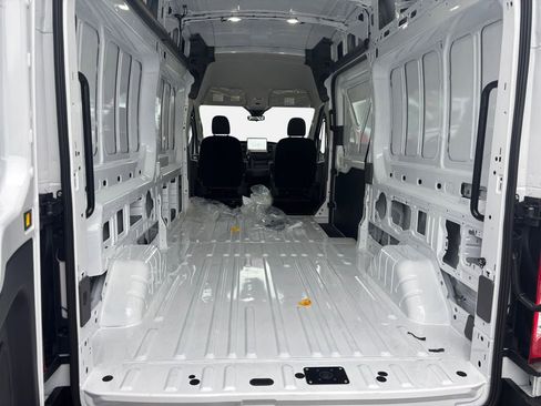 New 2026 Ford Transit 350 148 High Roof RWD image 25
