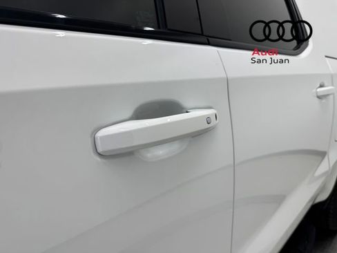 Used 2022 GMC Sierra 1500 AT4 w/ AT4 Premium Package image 11