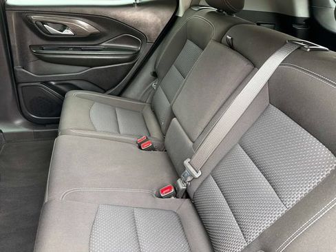 Used 2024 GMC Terrain SLE AWD/4WD image 13