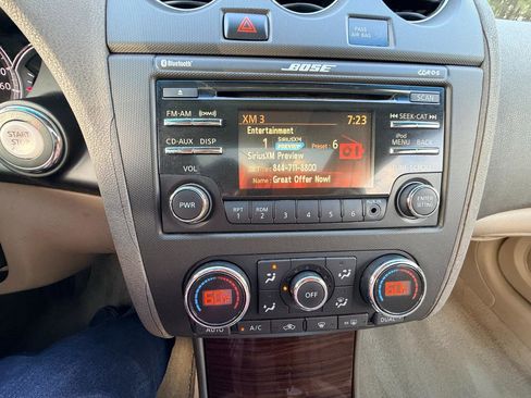 Used 2012 Nissan Altima 2.5 S w/ 2.5S Premium Pkg FWD image 16