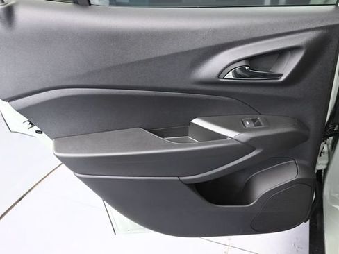 New 2026 Chevrolet Trax ACTIV w/ Driver Confidence Package FWD image 23
