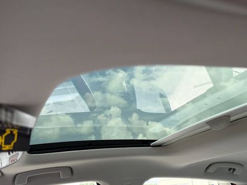 New 2026 Volkswagen Jetta SE FWD image 16