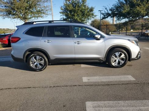 Used 2025 Subaru Ascent Premium image 11