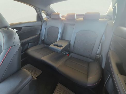 Used 2022 Kia Forte GT image 9