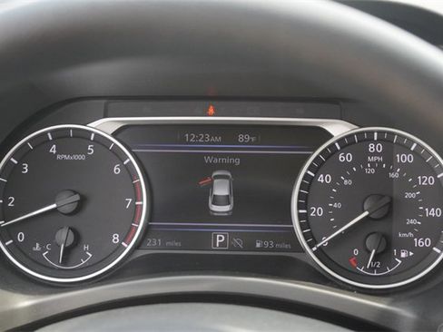 Used 2025 Nissan Sentra SV image 30