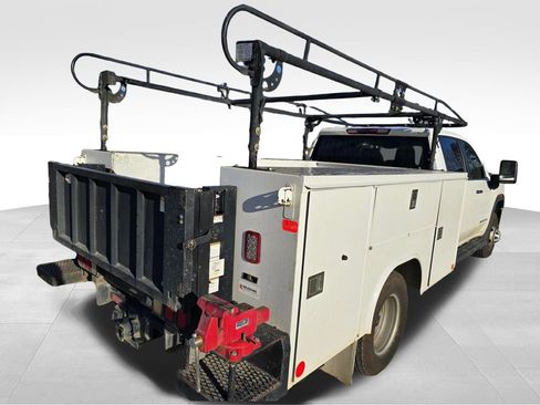 Used 2023 GMC Sierra 3500 Pro w/ Convenience Package image 18