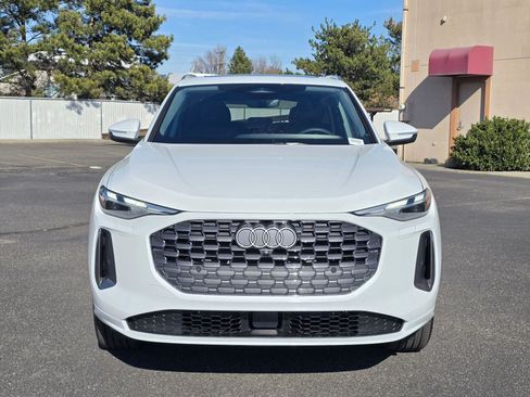 Certified 2025 Audi Q5 Premium w/ Convenience Package image 6