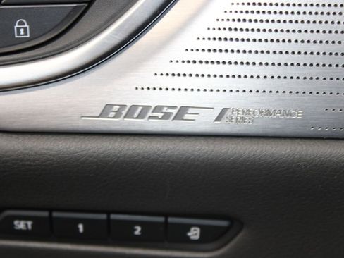 Used 2025 Cadillac XT6 Premium Luxury image 44