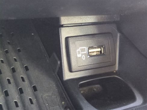 Used 2020 Mercedes-Benz E 350 Sedan image 32