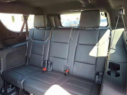 Used 2023 Cadillac Escalade ESV Premium Luxury image 11