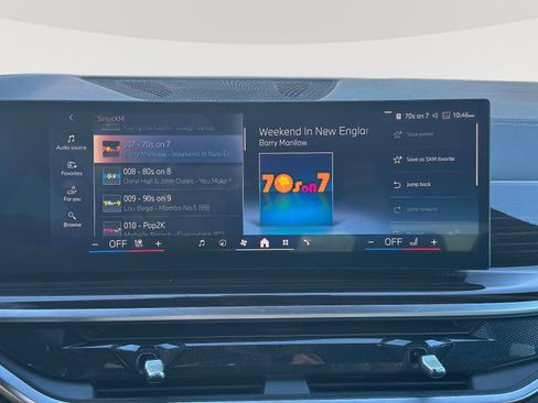 Used 2025 BMW X5 xDrive50e image 11