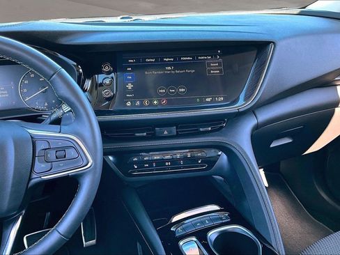 Used 2023 Buick Envision Preferred image 9