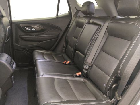 Used 2023 GMC Terrain SLT image 18