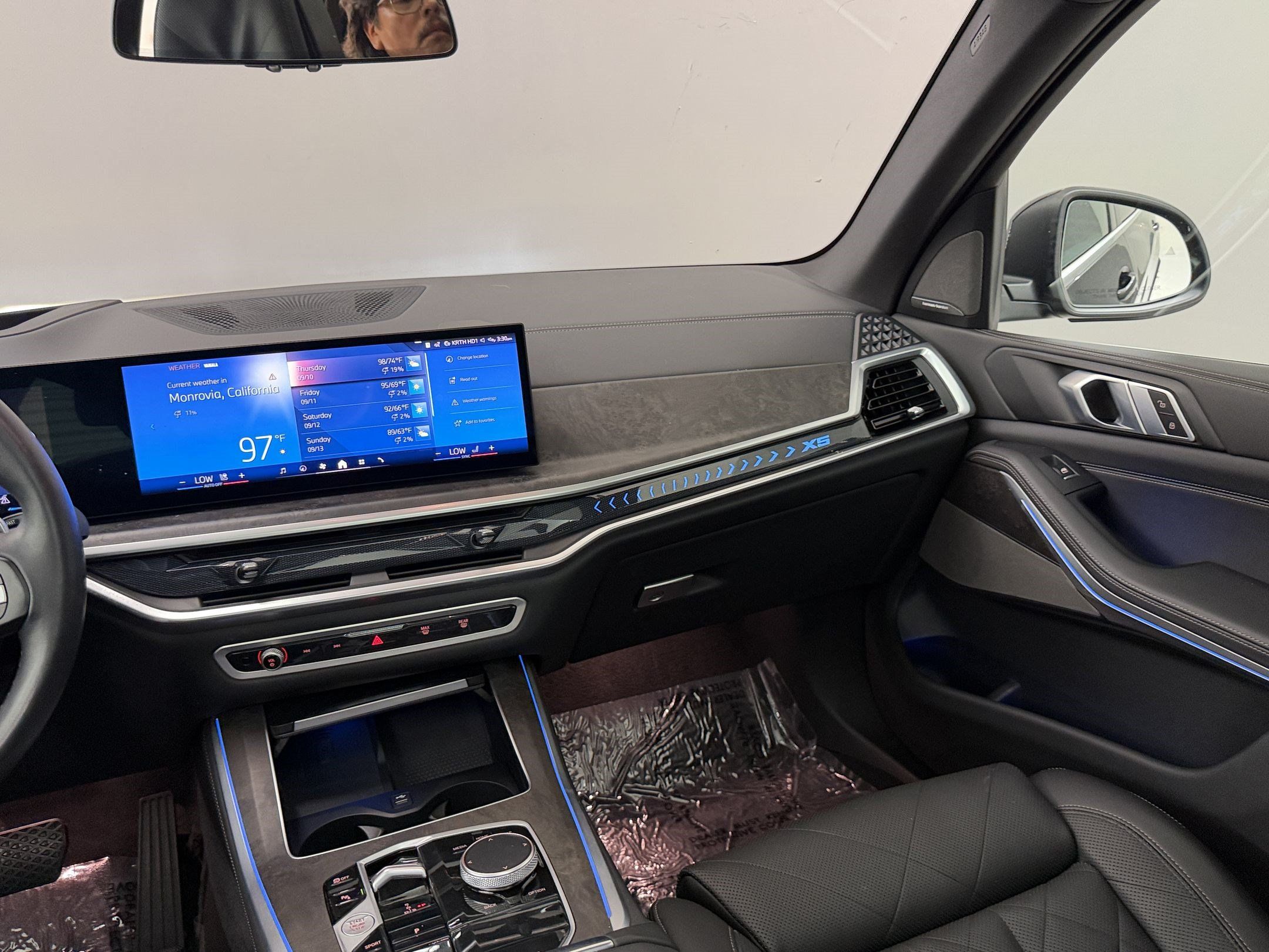 Used 2024 BMW X5 sDrive40i w/ Premium Package RWD image 30