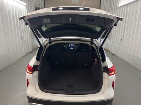 New 2025 INFINITI QX50 Pure image 32