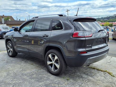 Used 2019 Jeep Cherokee Limited AWD/4WD image 4