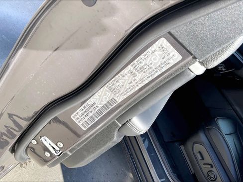 New 2025 Jeep Grand Cherokee L Limited w/ Trailer Tow Package image 20